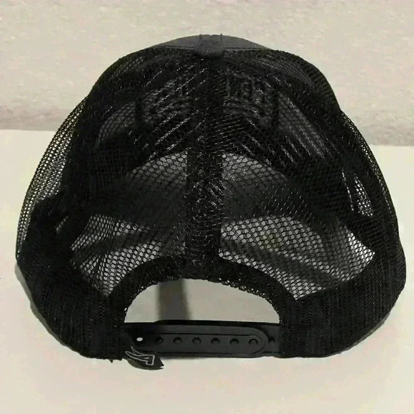 Peninsula Golf Club Adjustable Hat - Picture 2 of 3